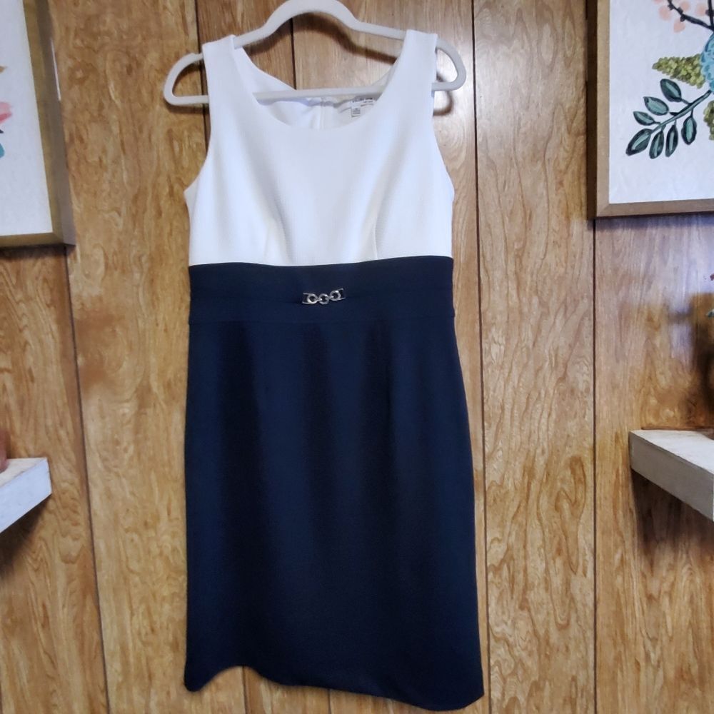 Studio One | Black & White Color Blocked Sheath Dress | Size 10